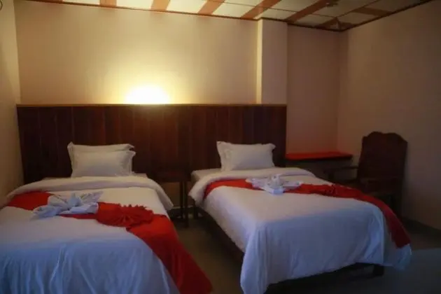 Tundreheni Hill Hotel and Restaurant - Oda