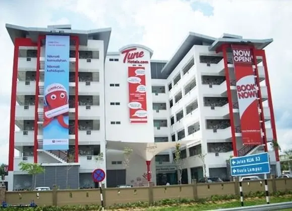 Tune Hotel KLIA Aeropolis (Airport Hotel)