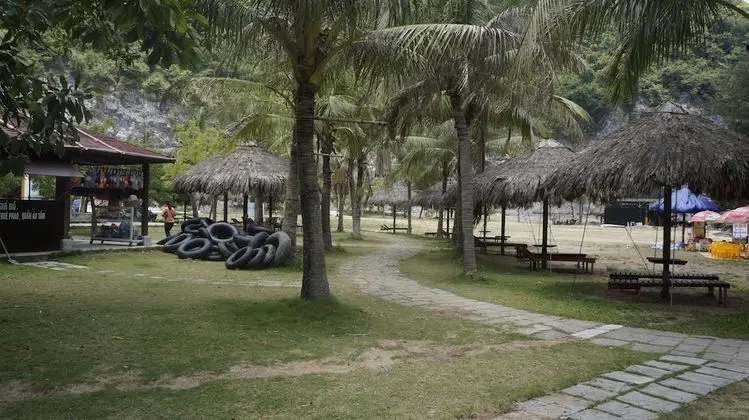 Tung Thu Beach Bungalow - Dış Mekan