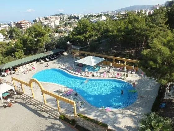 Tuntas Family Suites Kusadasi - Havuz