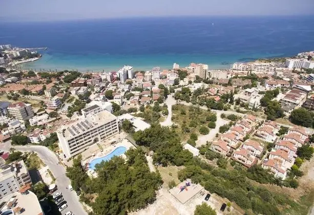 Tuntas Family Suites Kusadasi - Plaj