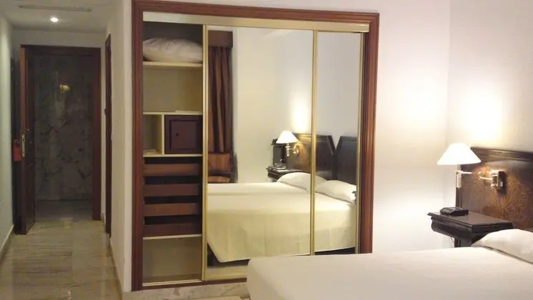 Hotel Turia - Oda