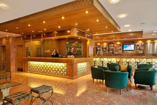 TURIM Lisboa Hotel - Lobi