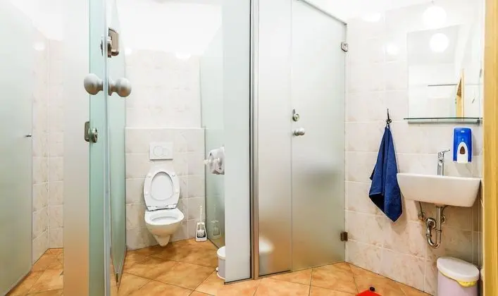 Turn Hostel - Banyo Tipleri