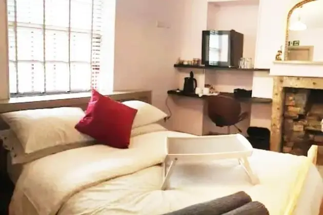 Turner - En-suite Room in Canalside Guesthouse - Öne Çıkan Resim