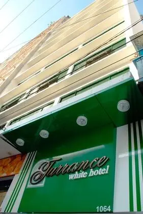Turrance White Hotel