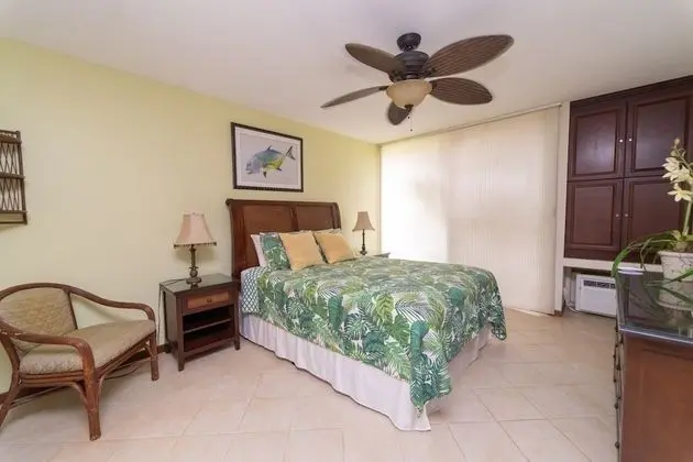 Turtle Bay Hale Mokulani***ta-055745536001 1 Bedroom Condo by RedAwning - Oda