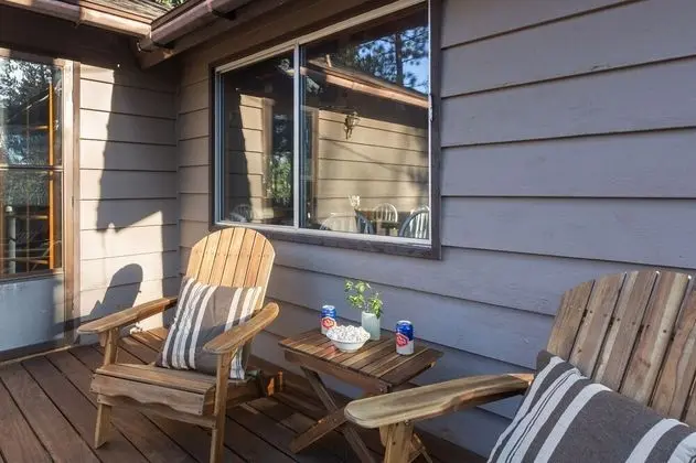 Turtlebear by Avantstay Stunning Character Cabin w/ Entertainers Patio & Table Tennis! - İç Mekan