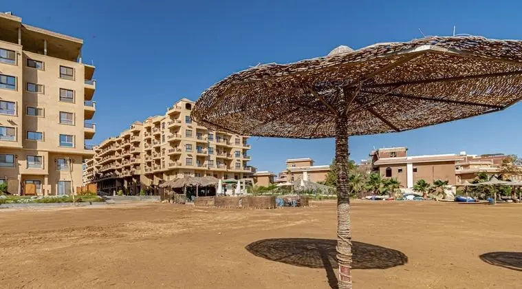 Turtles Beach Resort - Plaj