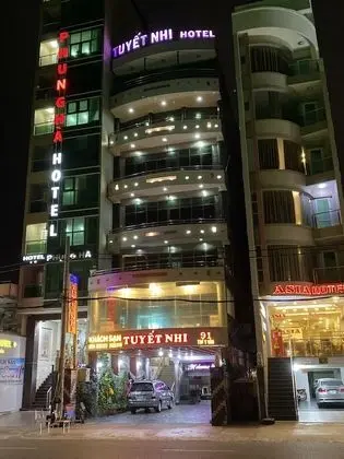Tuyet Nhi Hotel