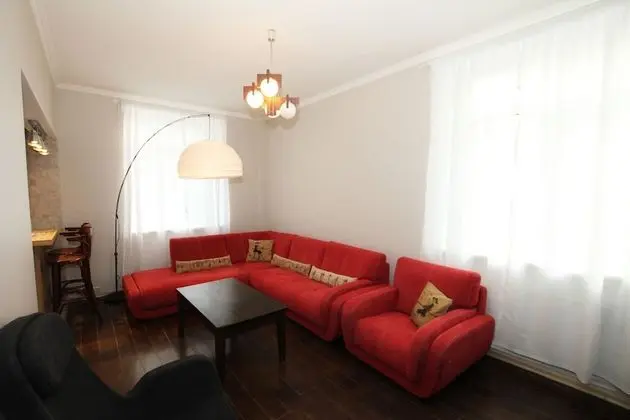 TVST Apartments Gasheka 9