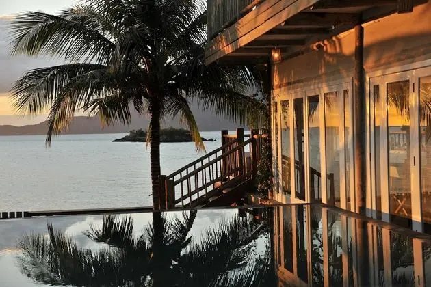 TW Guaimbê Exclusive Suites - Havuz