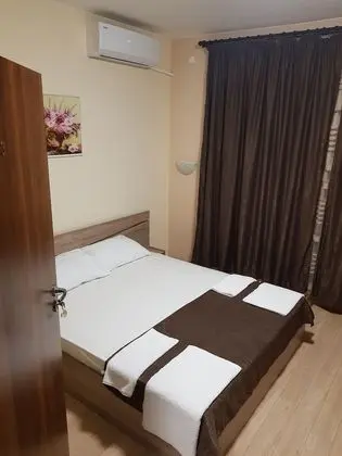 Twain Apart & Rooms - Oda