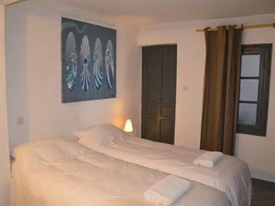 Tweets Hotel - Genel