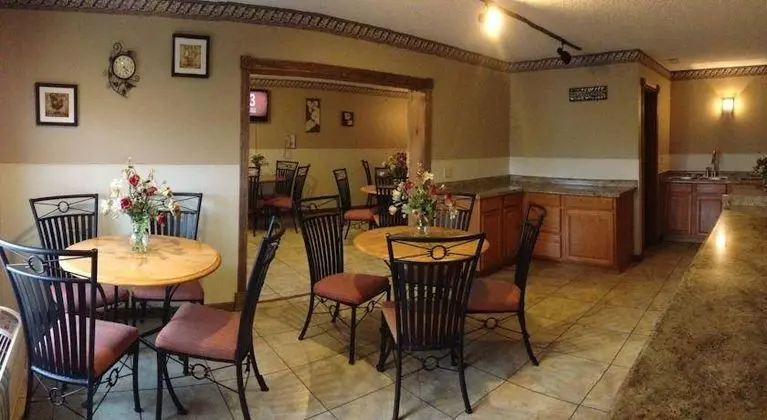 Twelve Oaks Inn