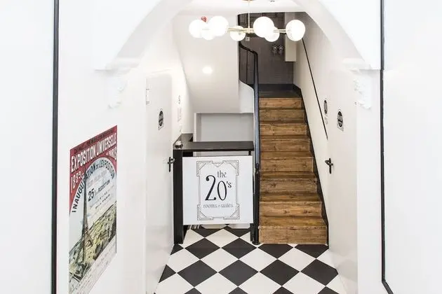 The Twenties Rooms & Suites