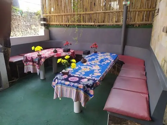 Twenty4Seven Bed & Breakfast - Yerinde Yemek