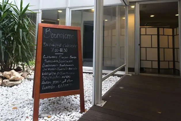 Twentyone Hotel