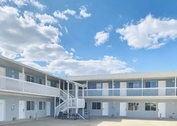 Twilight Country Motel - 1