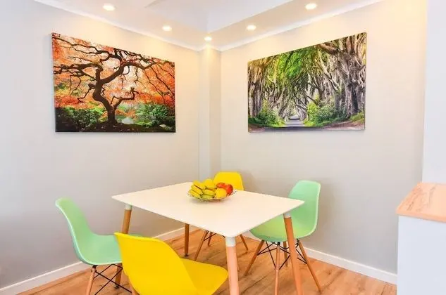 Twin 1 Apartment - Cismigiu Gardens - Yerinde Yemek