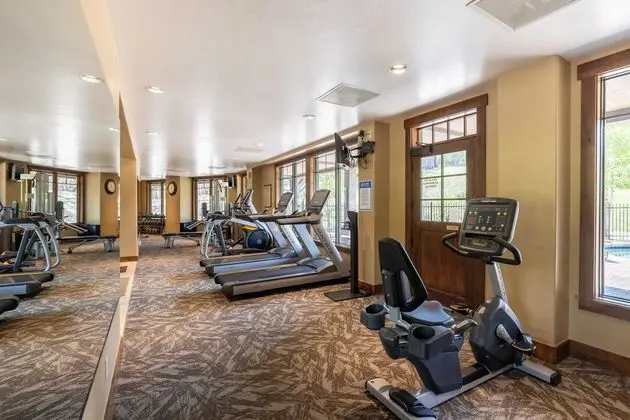 Twin Chutes by Avantstay Beautiful Ski in Ski out Condo w/ Access to Hot Tub & Gym - İç Mekan