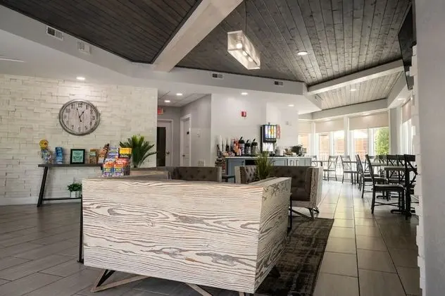 Twin Mountain Inn & Suites - Lobi