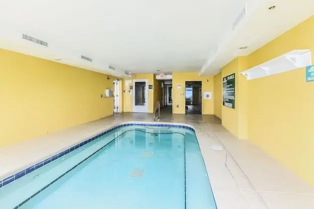 Twin Palms by Book That Condo - Havuz