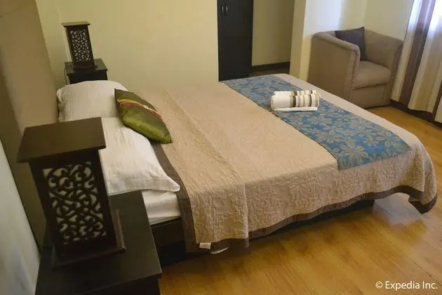 Twin Pines Suites - Oda