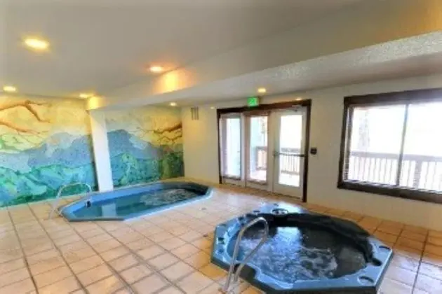Twin Rivers Condominiums by Alderwood Colorado Management - Havuz