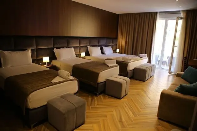 Twin Towers Hotel - Oda