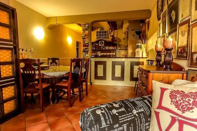 Twin Waters Guest House - İç Mekan