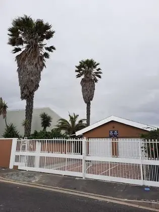 TwinnPalms Accommodation - Dış Mekan