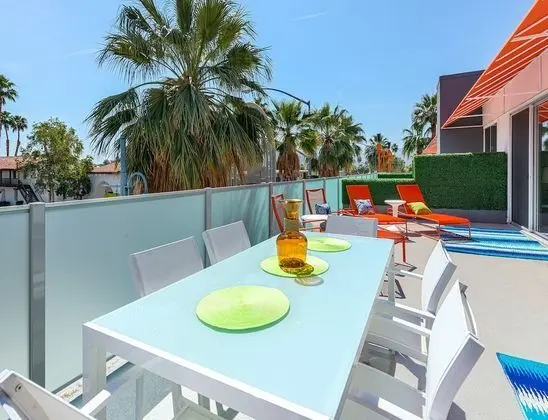 The Twist Palm Springs