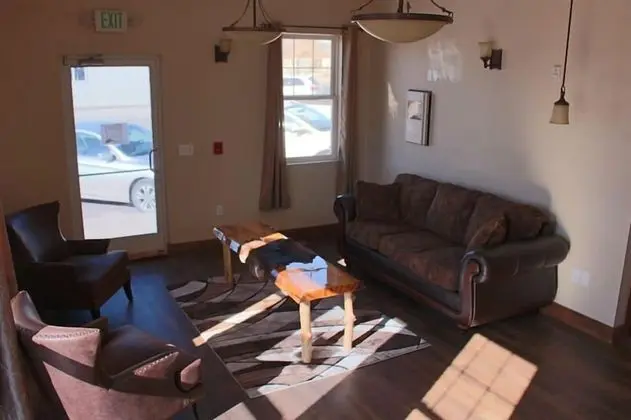 Twisters Bed and Breakfast - Lobi