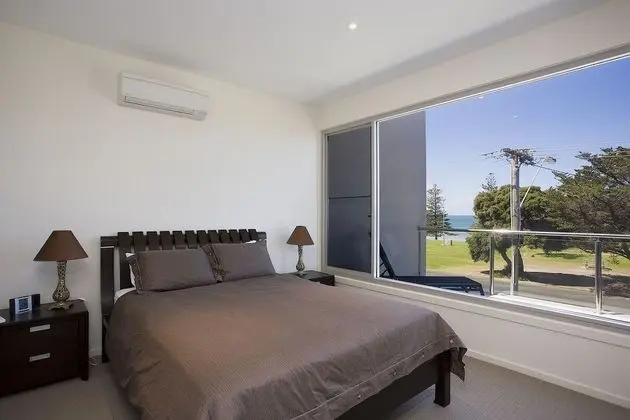 Two Bays Apartments - Öne Çıkan Resim