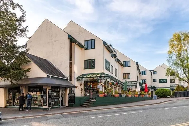 Two Bed Apartment Bowness-on-windermere 2022refurb