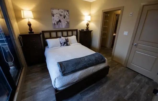 Two Bed Two Bath Corner Unit #432 - Oda