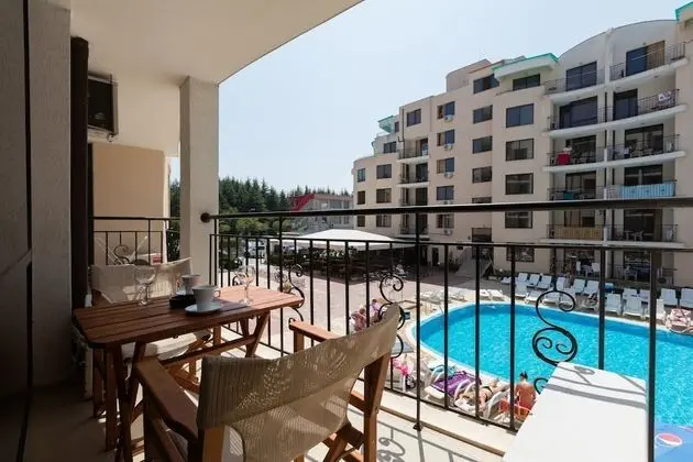 Two Bedroom Apartment with Kitchen & Balcony