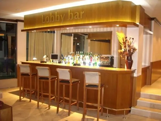 Two Bedroom Apartment with Kitchen & Balcony - Lobi