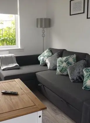 Two Bedroom Apartment by Klass Living Serviced Accommodation Motherwell - Anderson Apartment With WiFi &Parking