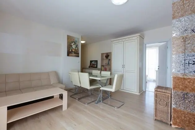 Two Bedroom Apartment with Large Balcony - Oda
