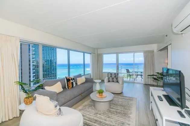 Two Bedroom Condo Overlooking Ala Wai Boat Harbor by Redawning - Öne Çıkan Resim