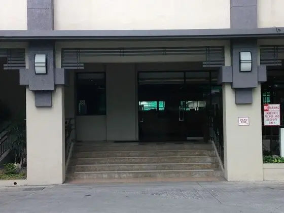 Two Bedroom Deluxe Condo Unit at Taguig Manila - Lobi