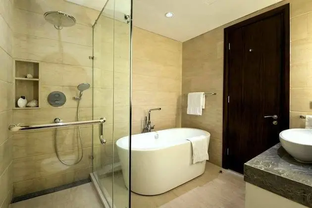 Two-bedroom Executive Serviced Apartment Oakwood Suites La Maison - Mülk Olanakları