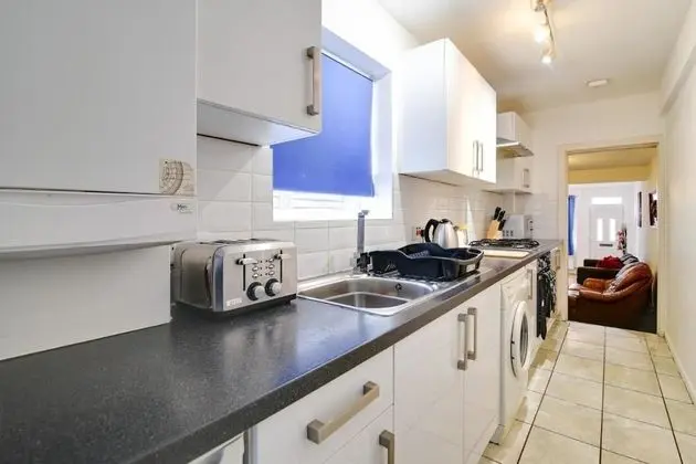 Two Bedroom Serviced Apartment - Mutfak
