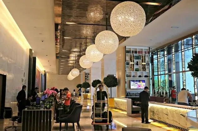 Two Bedrooms Platinum Residence - Lobi