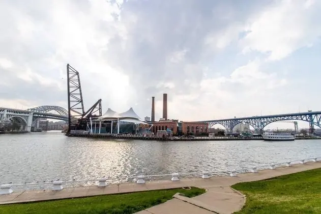 Two Levels Cleveland Luxury Condo