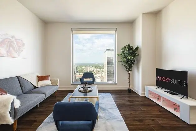 TWO Luxurious Highrises by Cozysuites - İç Mekan