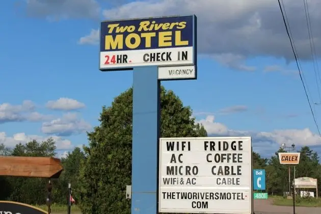 Two Rivers Motel - Dış Mekan