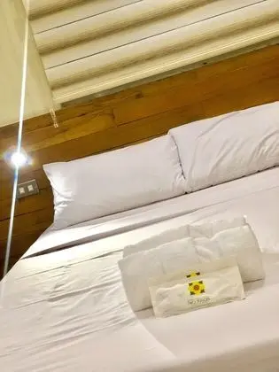 Two Seasons Executive Suites - Oda